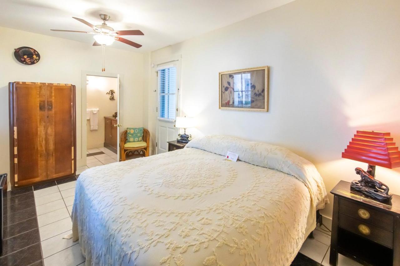 Bed & Breakfast Hibiscus Coffee & 4*