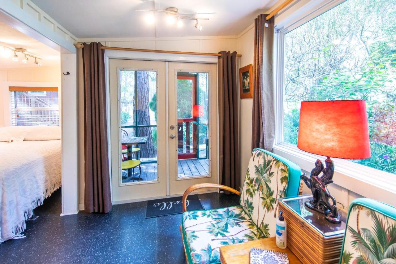 Hibiscus Coffee & Bed & Breakfast Grayton Beach